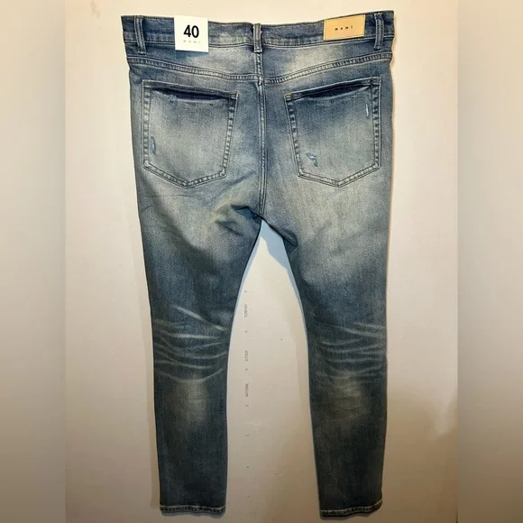 Denim jeans with pink rhinestones